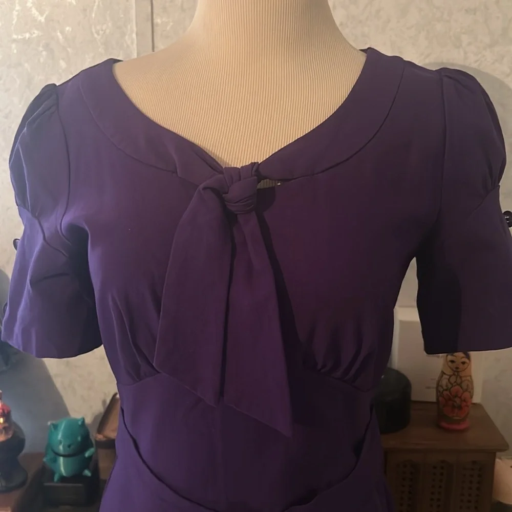 Elegant Purple Midi Dress with Waist Belt - Picture 4 of 6
